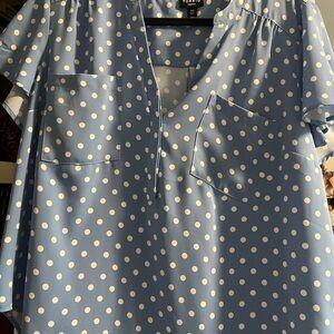 Torrid Light Blue Polka Dot Top NWOT size 00 or M/L never worn
